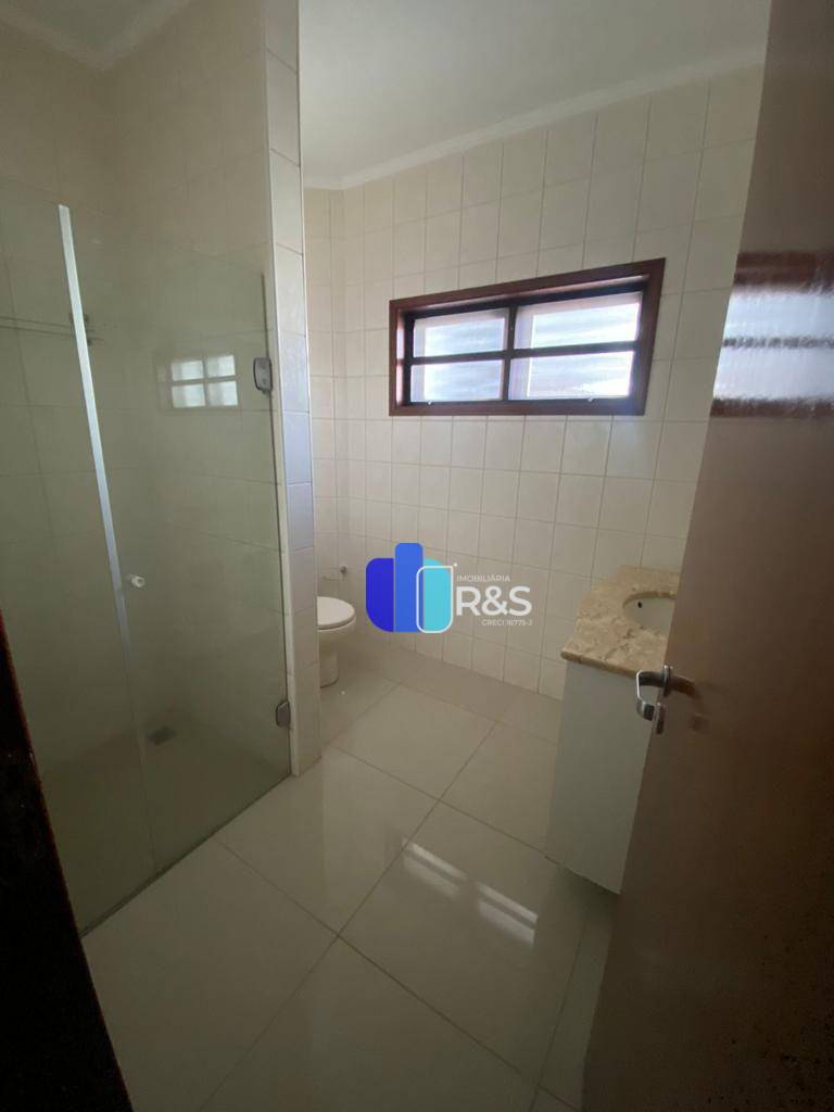 Casa de Condomínio à venda e aluguel com 3 quartos, 246m² - Foto 19