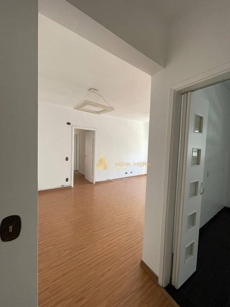 Apartamento à venda com 3 quartos, 105m² - Foto 10