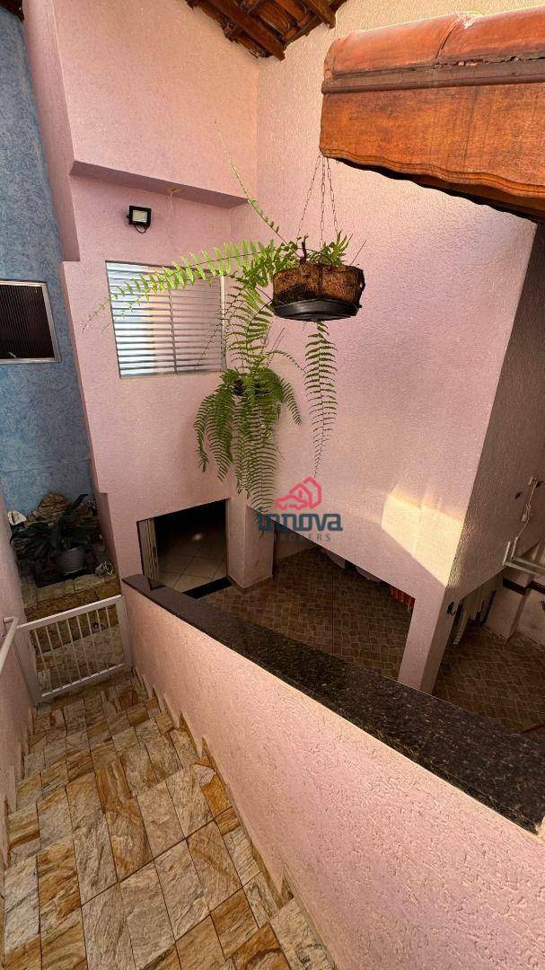 Casa à venda com 3 quartos, 100m² - Foto 13