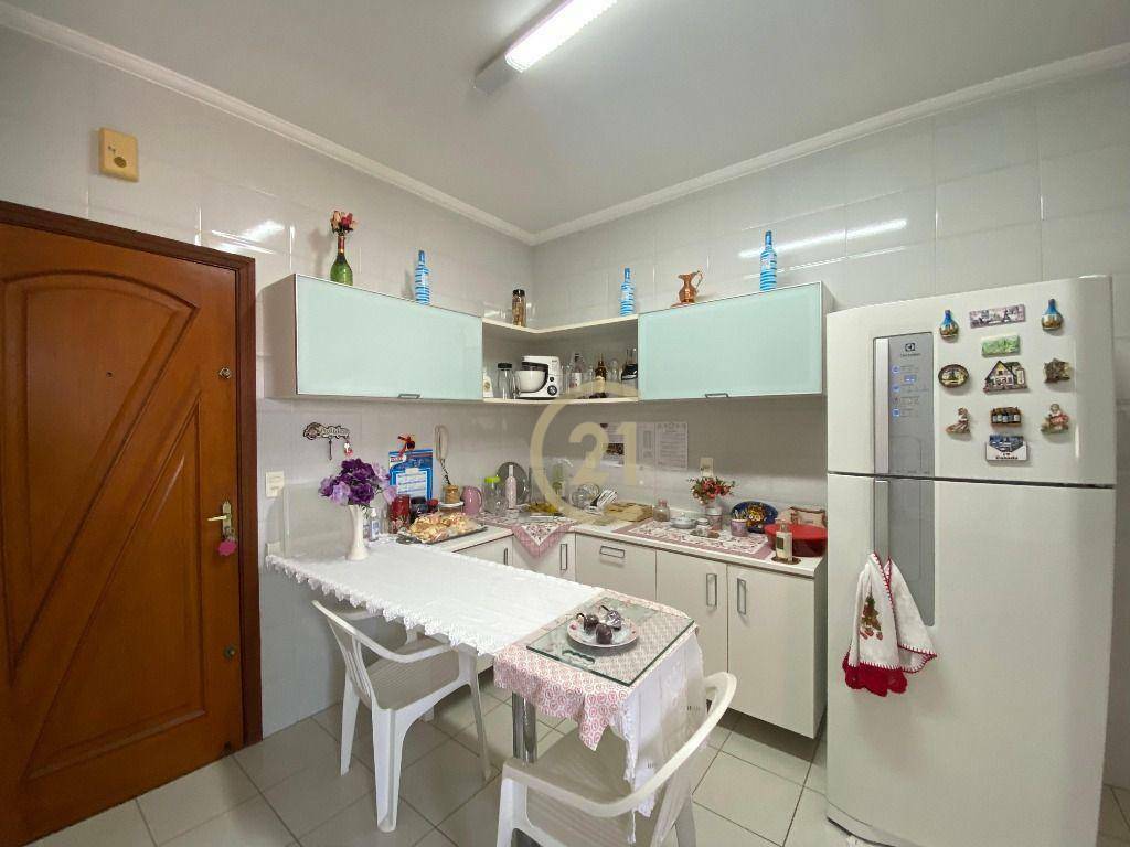 Apartamento à venda com 3 quartos, 110m² - Foto 5