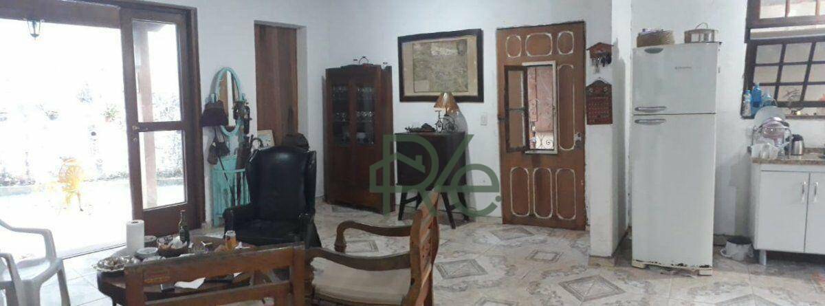 Casa de Condomínio à venda com 4 quartos, 138m² - Foto 2