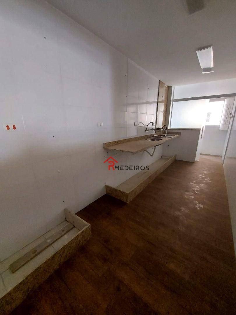 Apartamento à venda com 3 quartos, 101m² - Foto 16