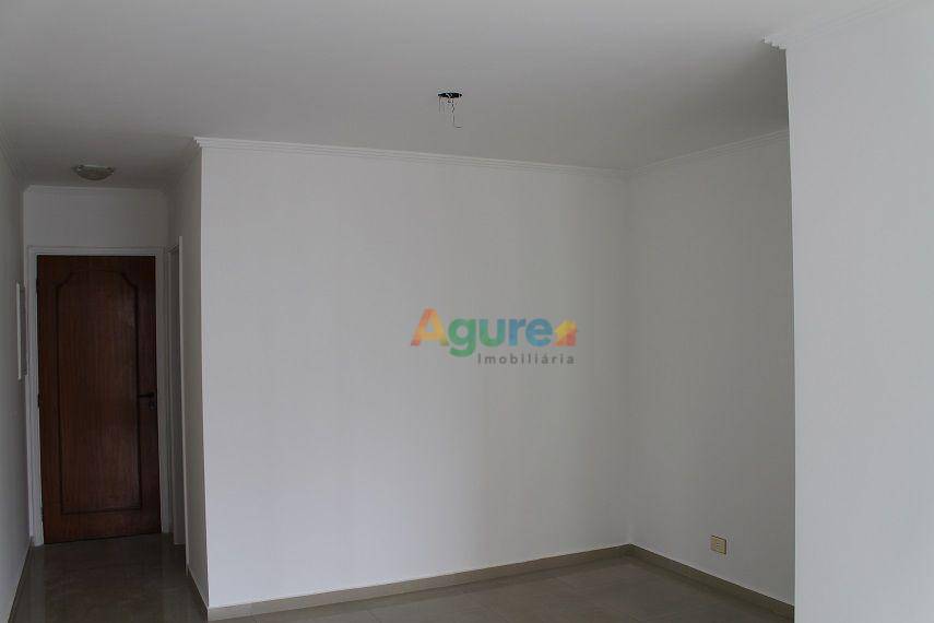 Apartamento, 3 quartos, 70 m² - Foto 2