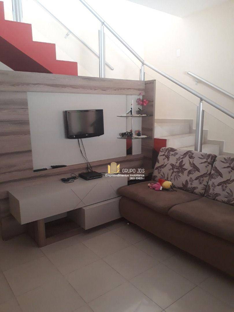 Casa à venda com 3 quartos, 360m² - Foto 2