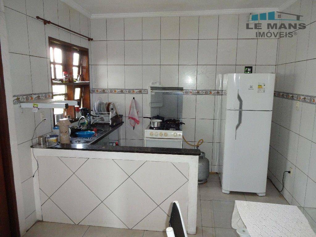 Casa à venda com 3 quartos, 170m² - Foto 18