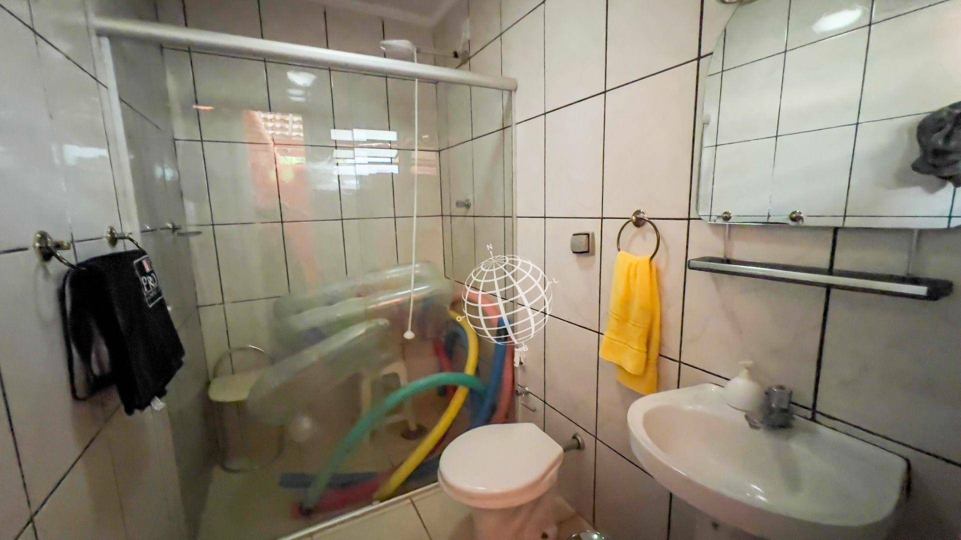 Casa à venda com 3 quartos, 246m² - Foto 11