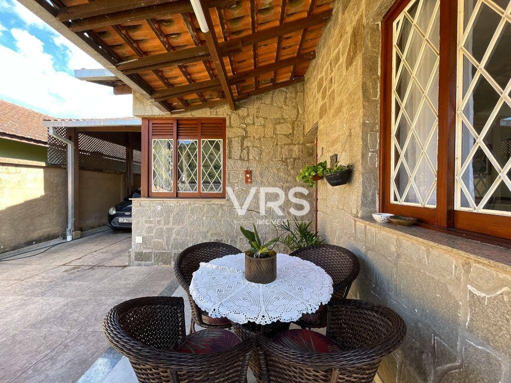 Casa à venda com 3 quartos, 185m² - Foto 7
