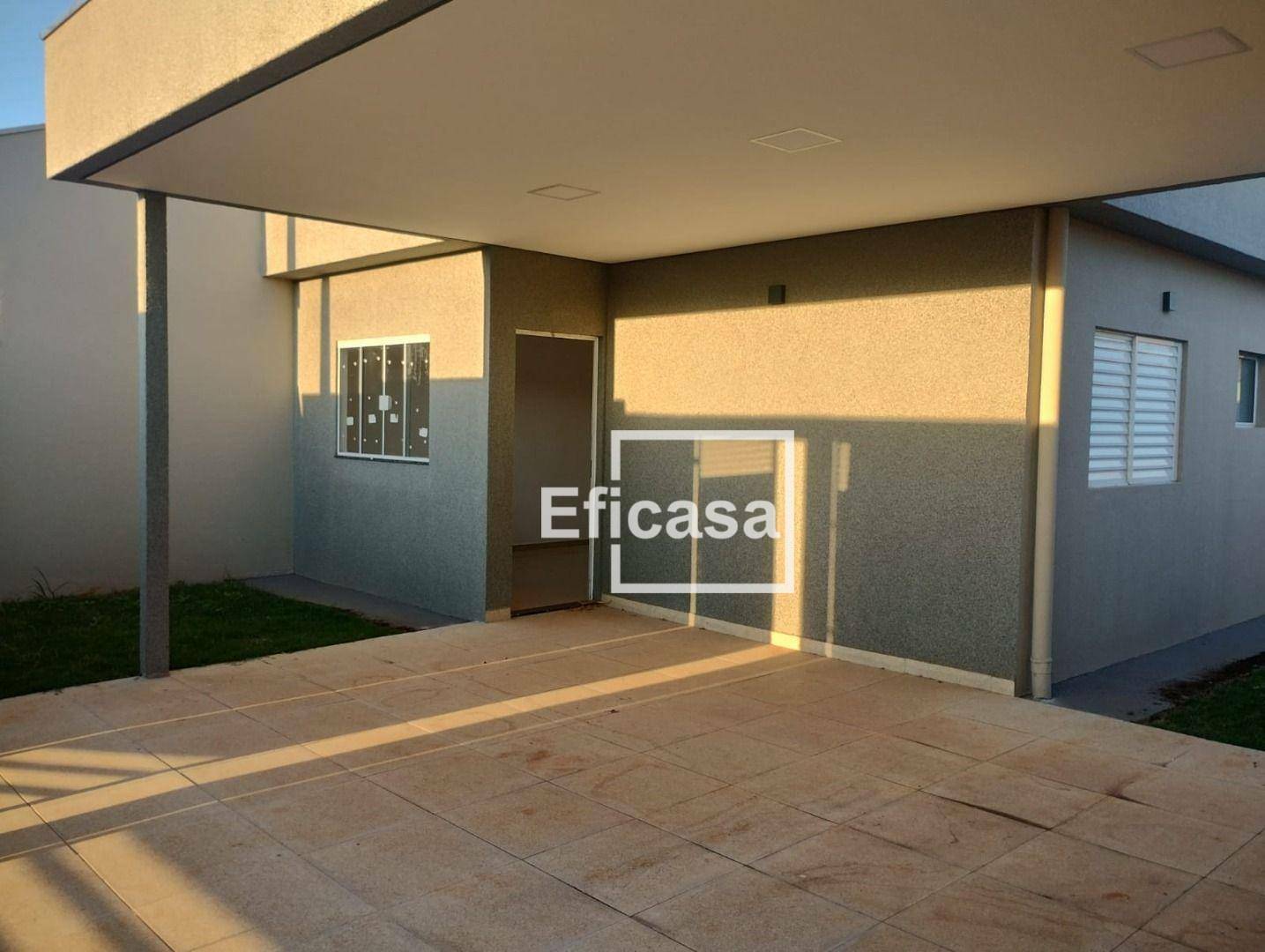 Casa à venda e aluguel com 3 quartos, 120m² - Foto 1