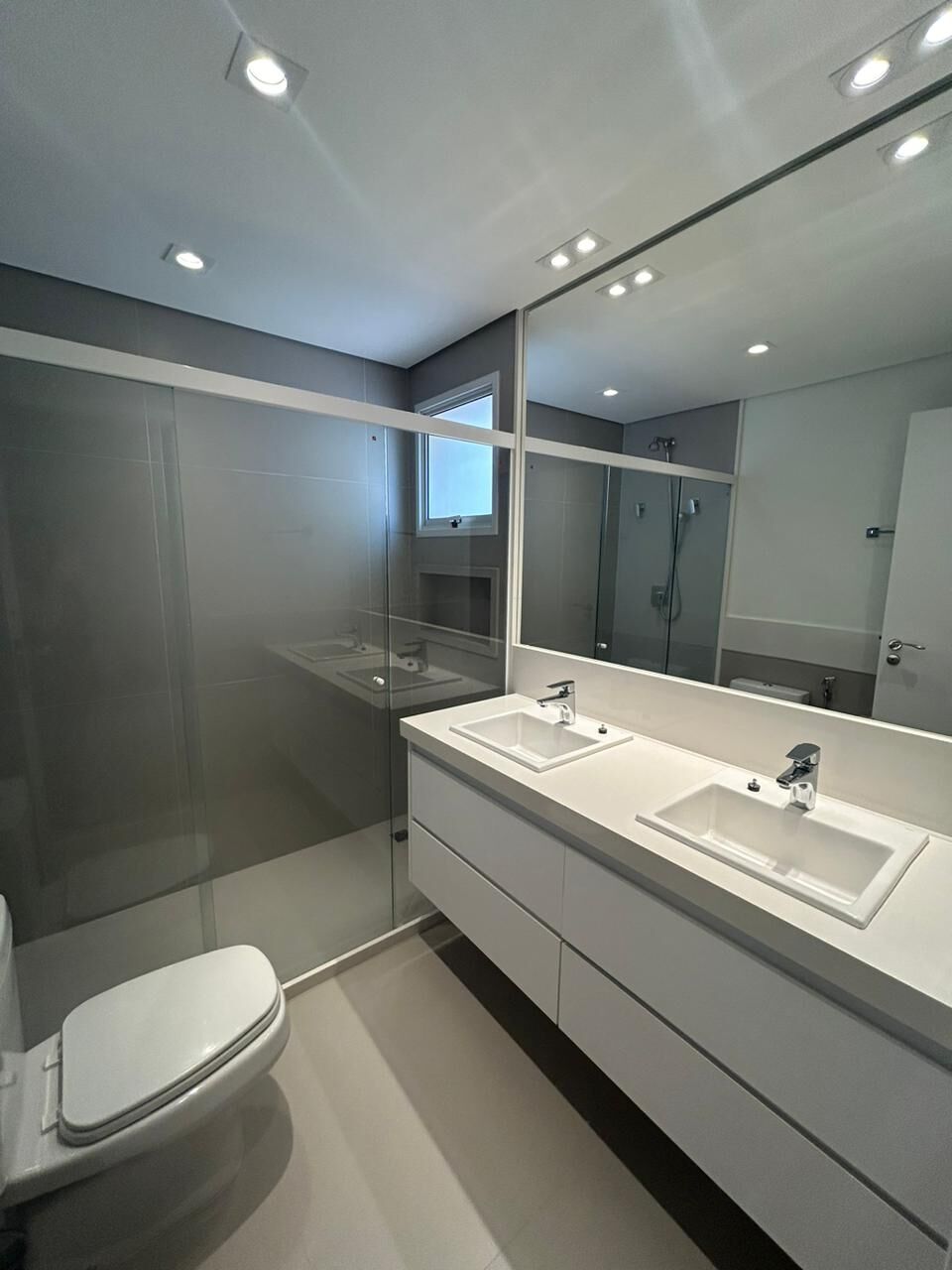 Apartamento à venda com 3 quartos, 145m² - Foto 8