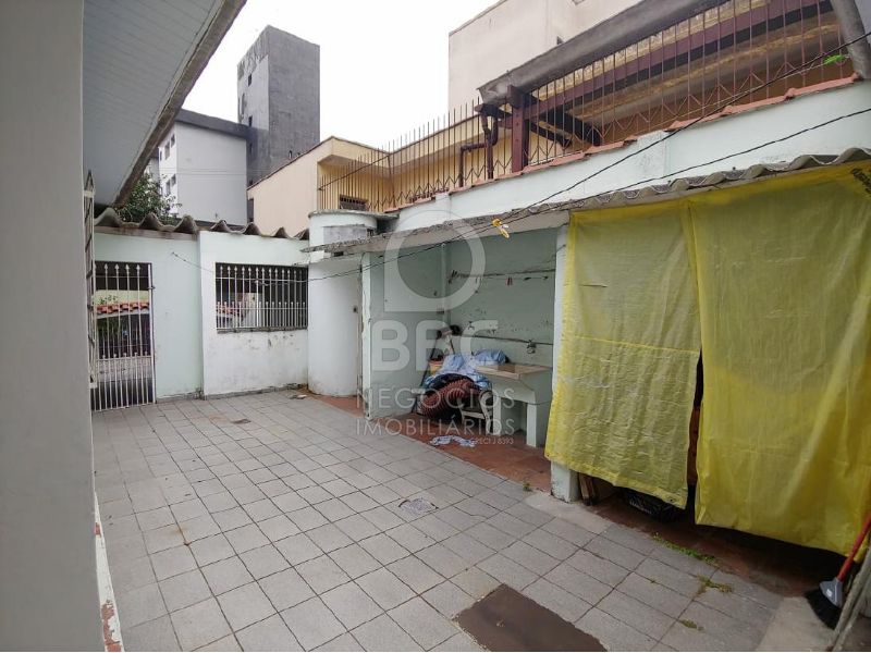 Casa à venda com 1 quarto, 147m² - Foto 16