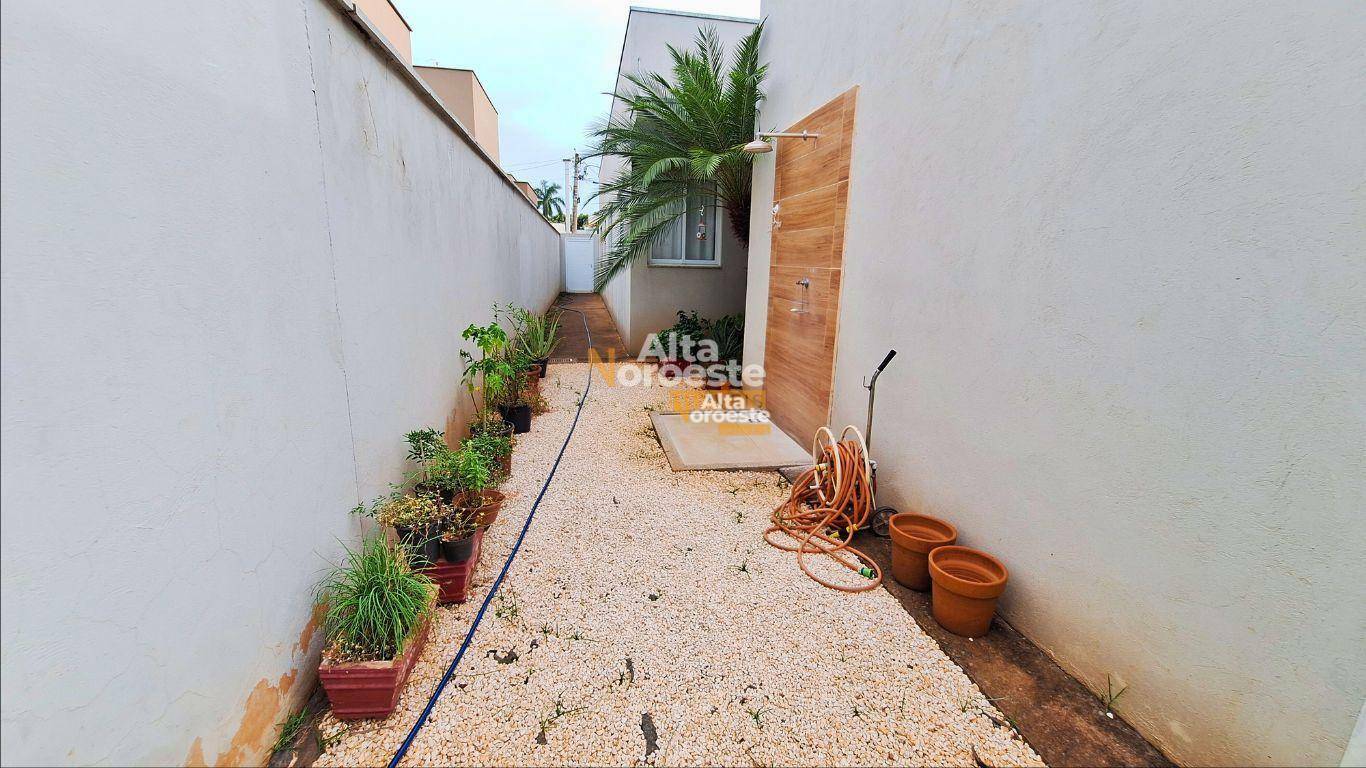 Casa de Condomínio à venda com 3 quartos, 183m² - Foto 19