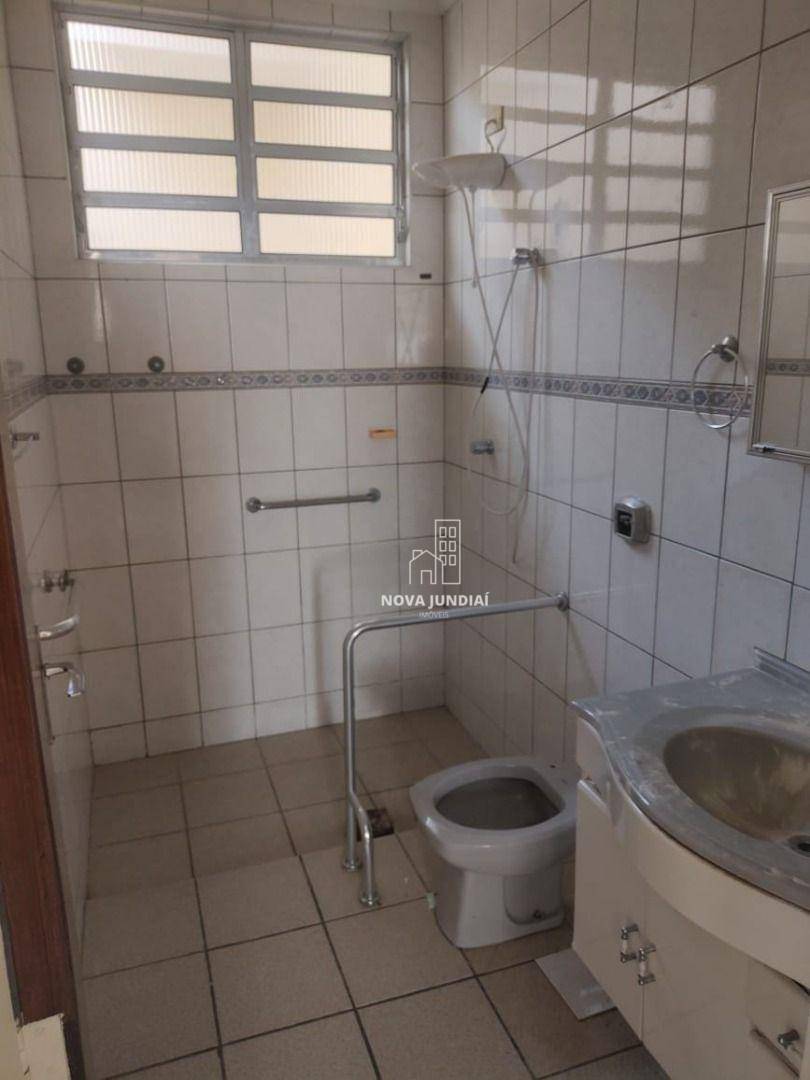 Casa para alugar com 3 quartos, 191m² - Foto 29