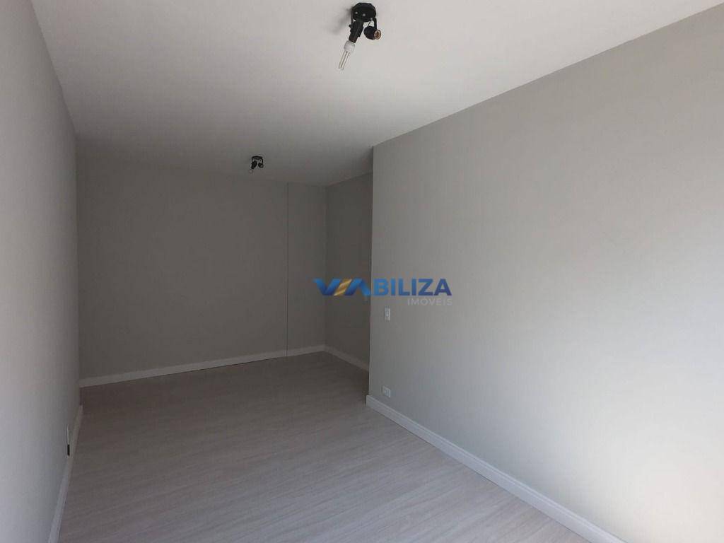 Apartamento à venda com 2 quartos, 56m² - Foto 18