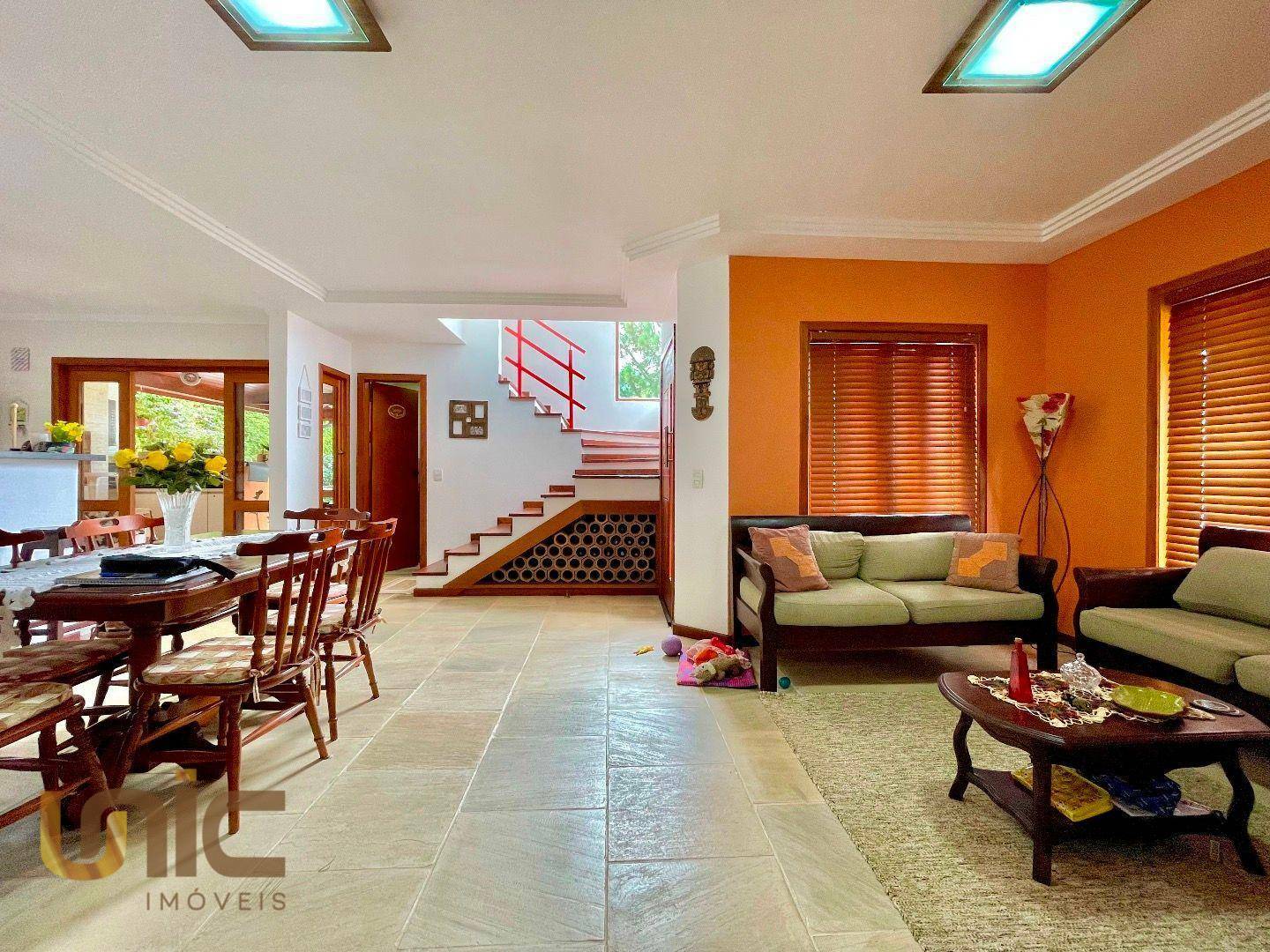 Casa de Condomínio à venda com 3 quartos, 220m² - Foto 6