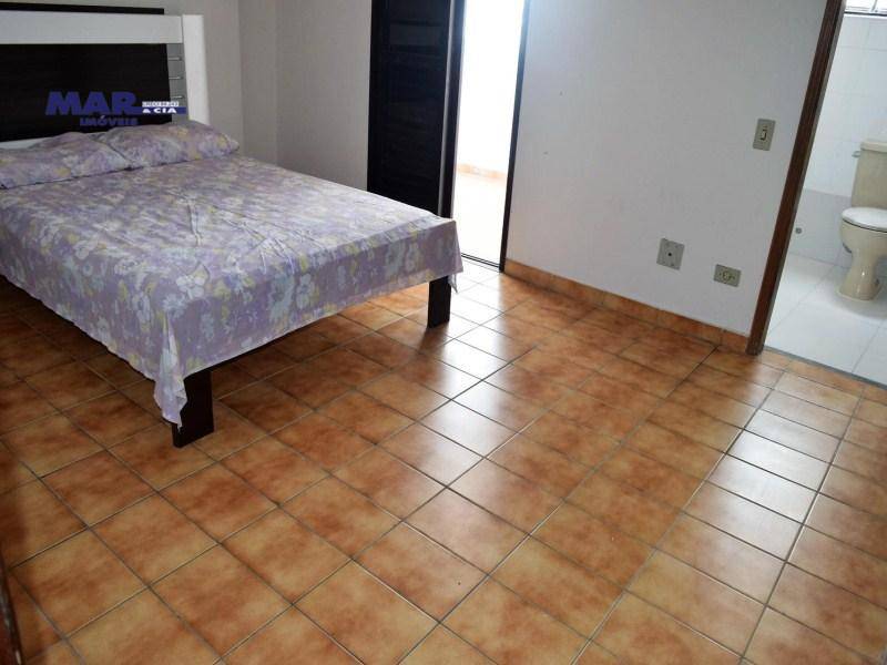 Apartamento à venda com 4 quartos, 220m² - Foto 7