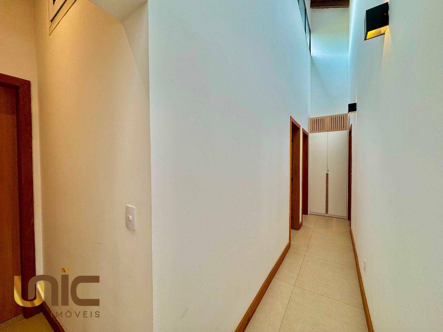 Casa de Condomínio à venda com 4 quartos, 283m² - Foto 15