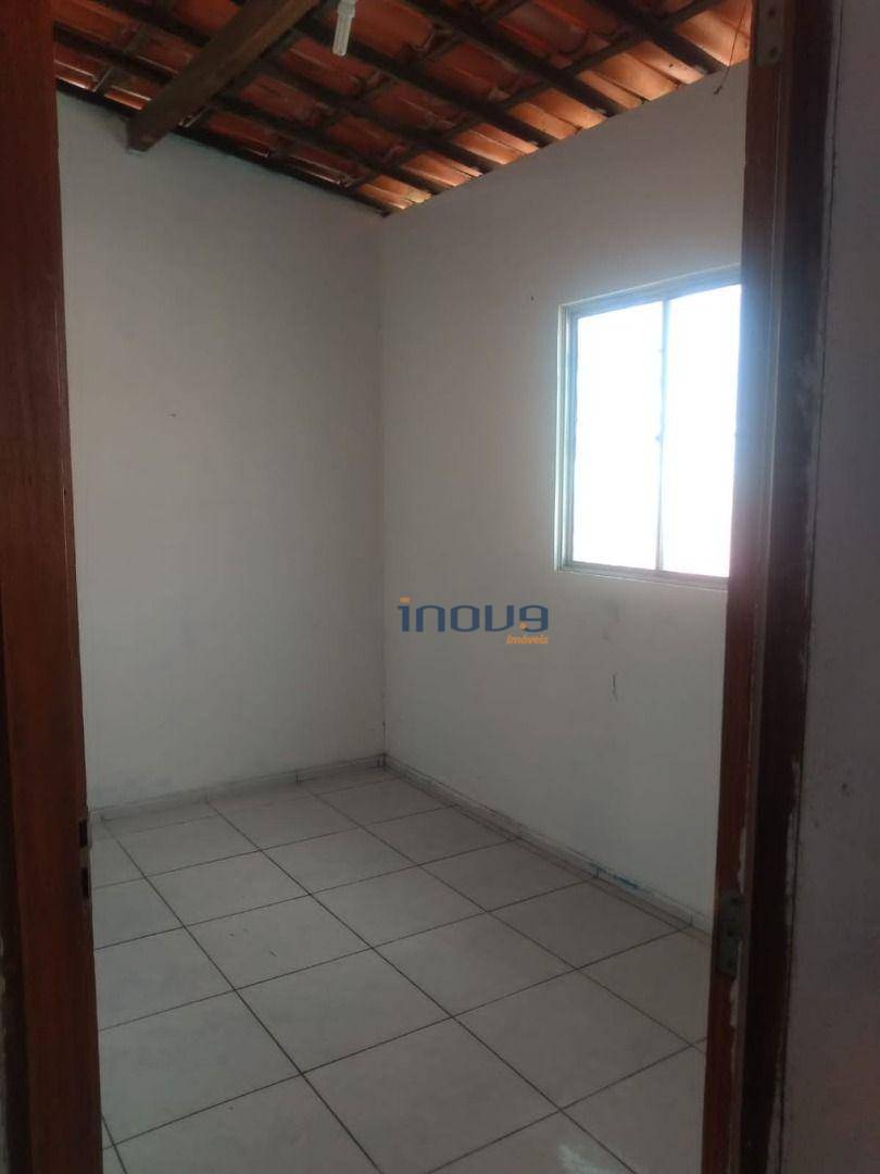 Casa de Condomínio à venda com 5 quartos, 153m² - Foto 2