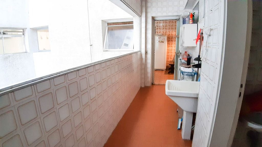 Apartamento à venda com 3 quartos, 120m² - Foto 18