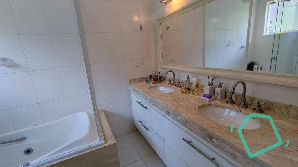 Casa de Condomínio à venda e aluguel com 4 quartos, 230m² - Foto 22