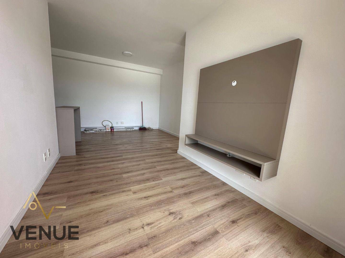 Apartamento à venda com 2 quartos, 67m² - Foto 16