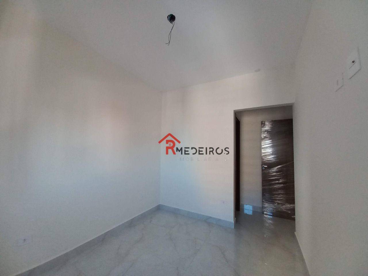 Apartamento à venda com 2 quartos, 69m² - Foto 5