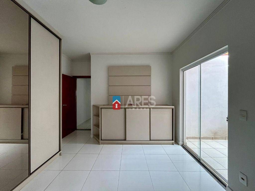 Casa à venda com 3 quartos, 120m² - Foto 18