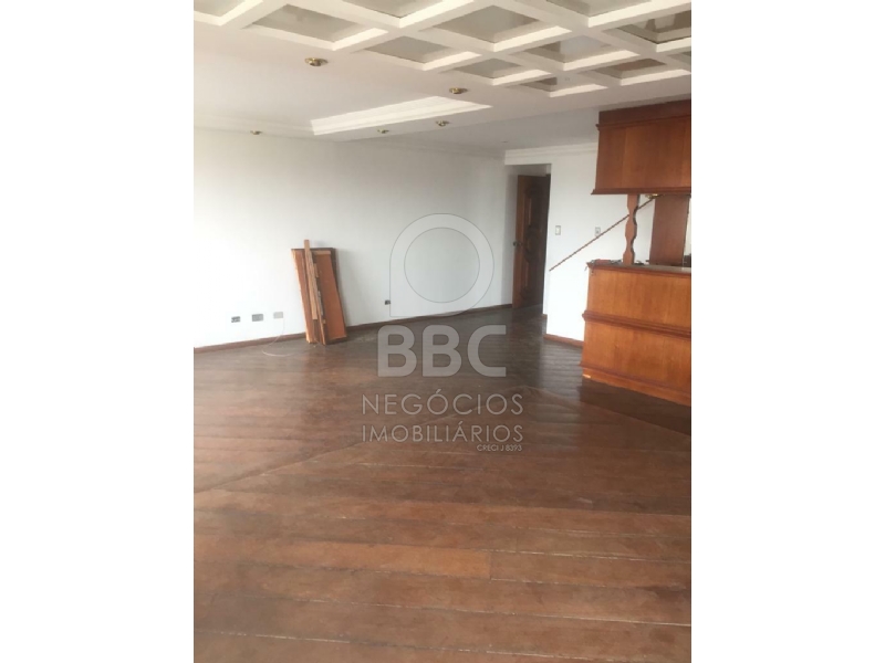 Cobertura à venda com 4 quartos, 240m² - Foto 2