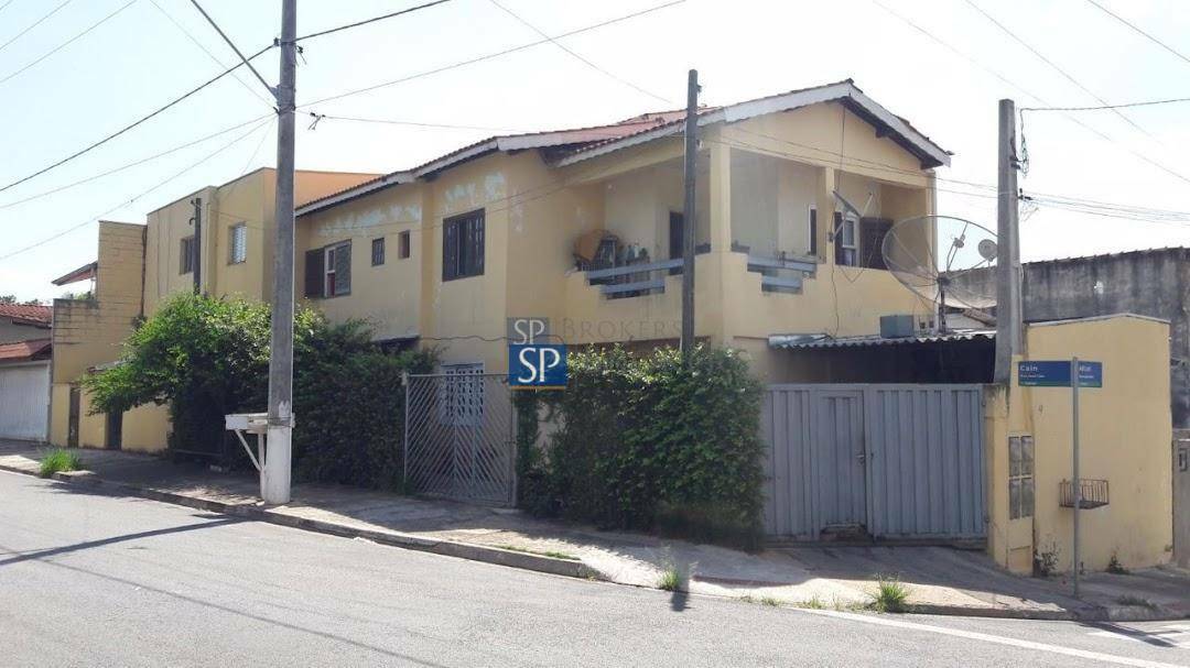 Casa à venda e aluguel com 10 quartos, 263m² - Foto 2