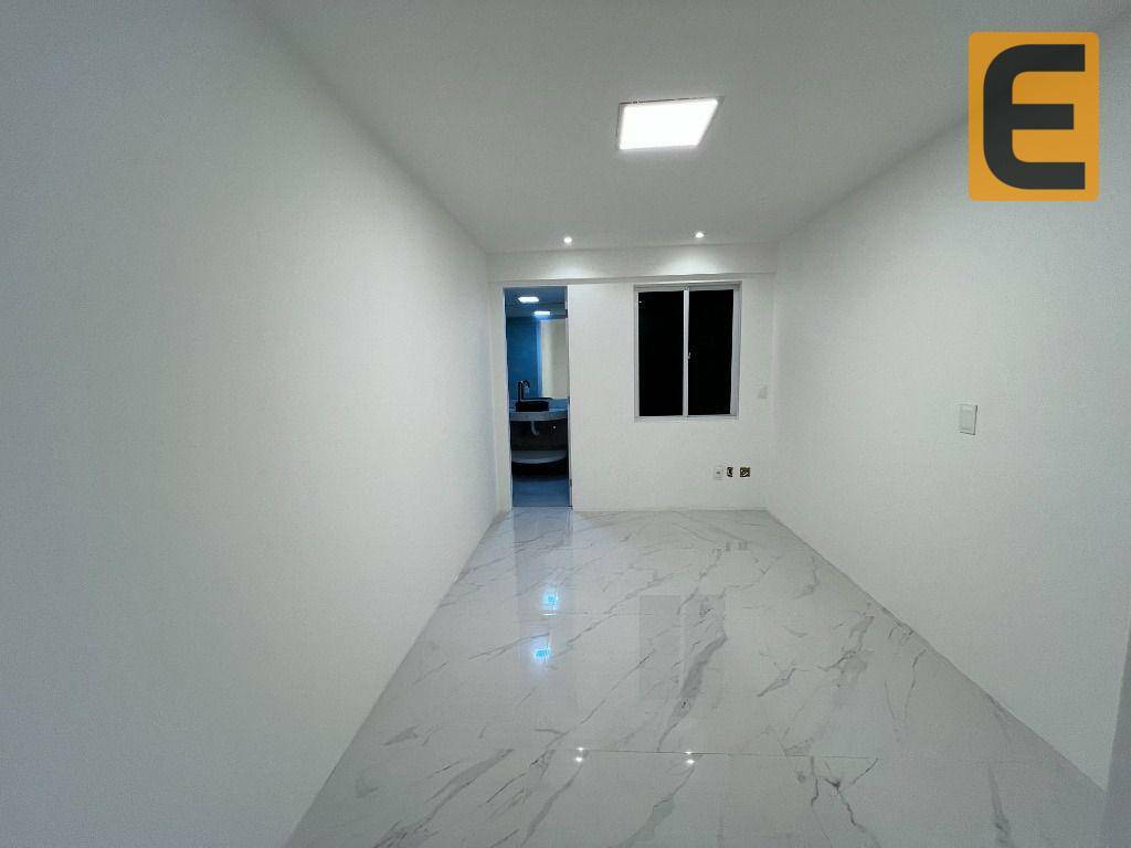 Apartamento à venda com 4 quartos, 220m² - Foto 9