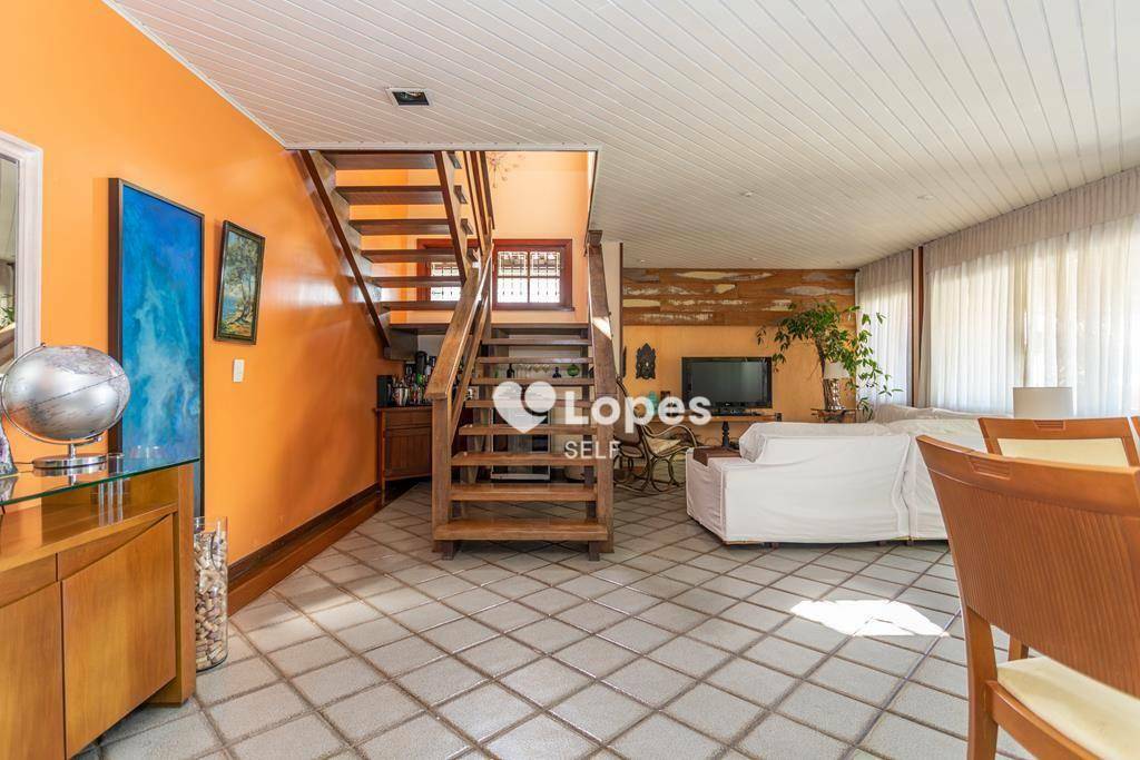 Casa de Condomínio à venda com 5 quartos, 290m² - Foto 11