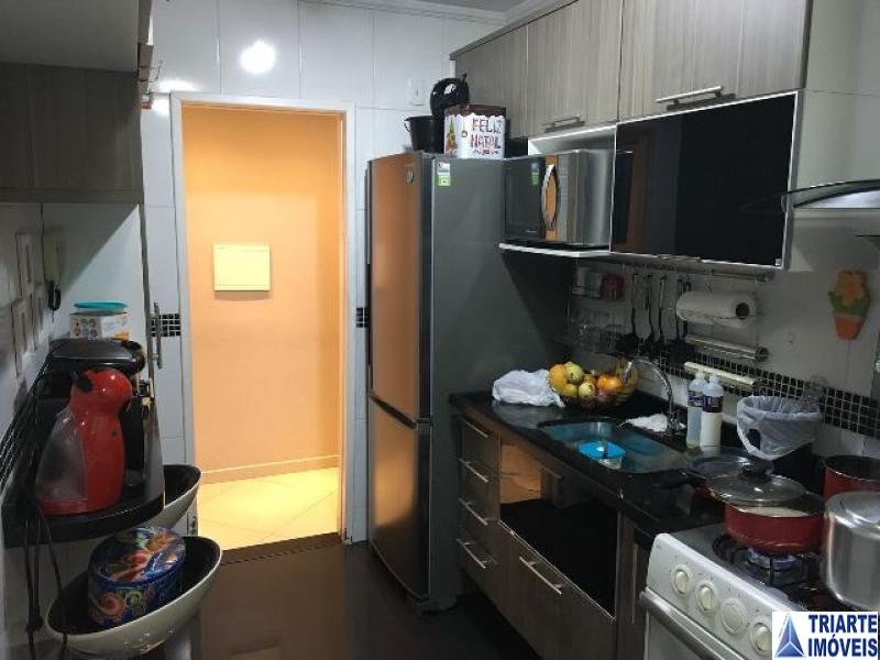 Apartamento à venda com 3 quartos, 68m² - Foto 18