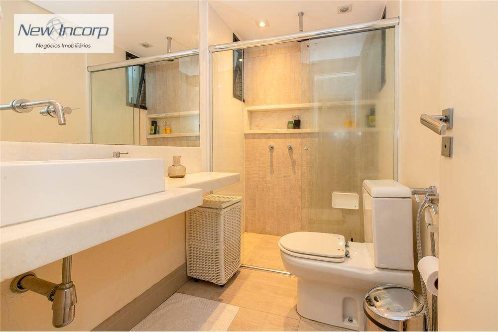 Apartamento à venda com 3 quartos, 205m² - Foto 29