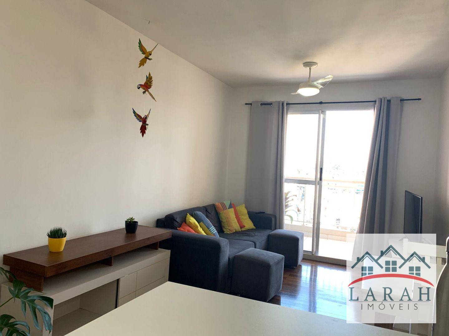 Apartamento à venda com 3 quartos, 72m² - Foto 1