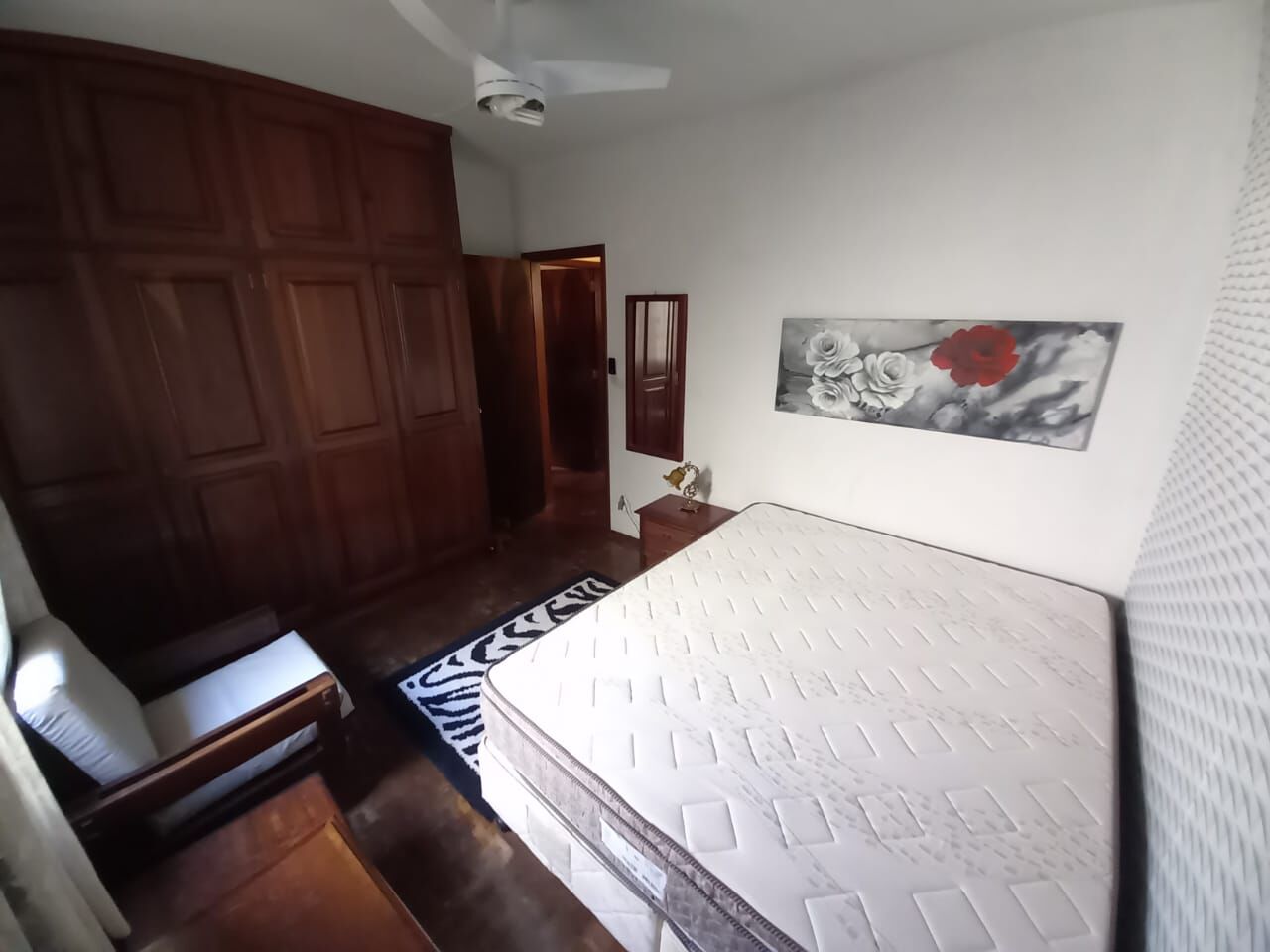 Casa à venda com 3 quartos, 250m² - Foto 10