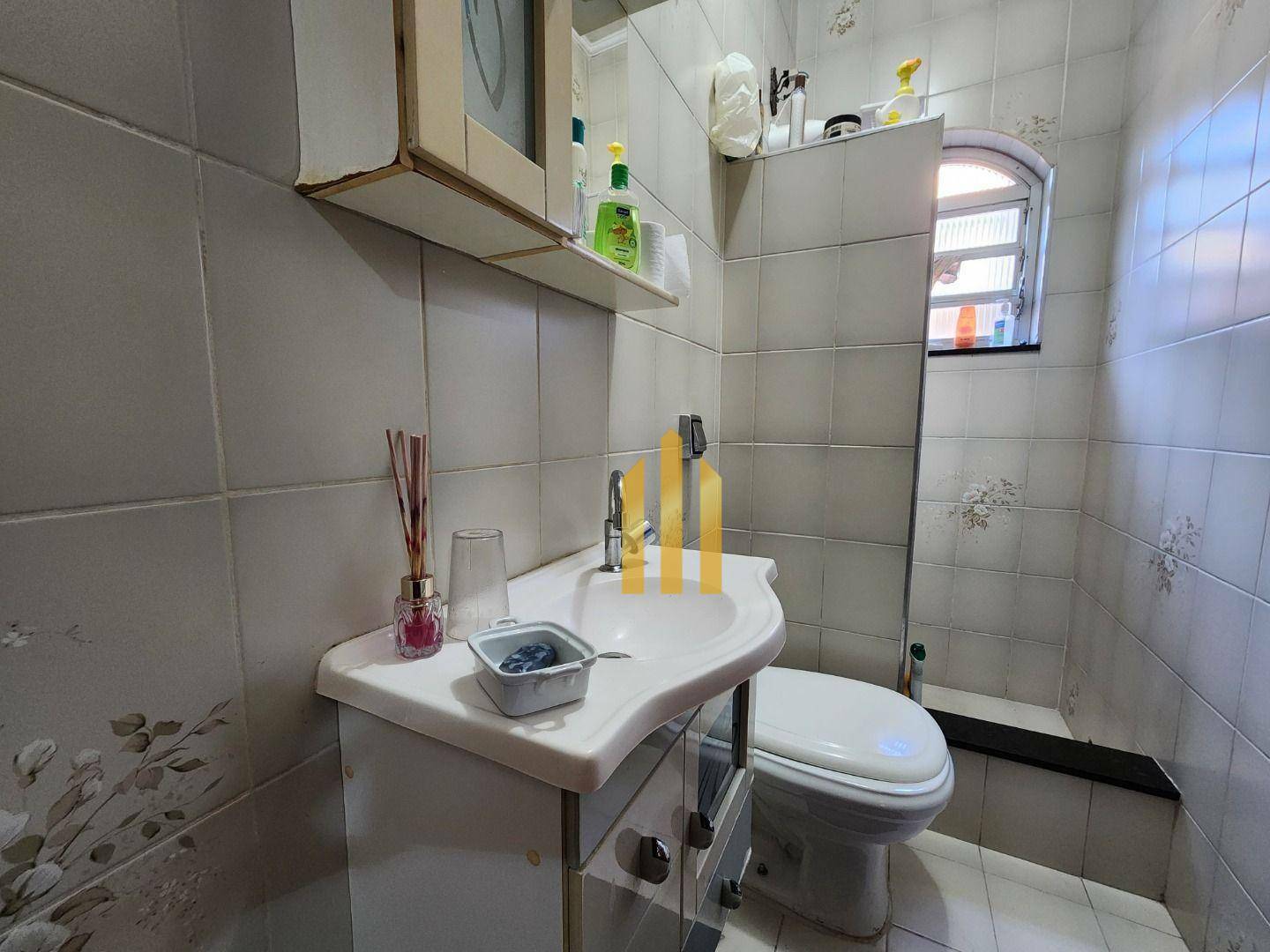 Casa à venda com 3 quartos, 250m² - Foto 13