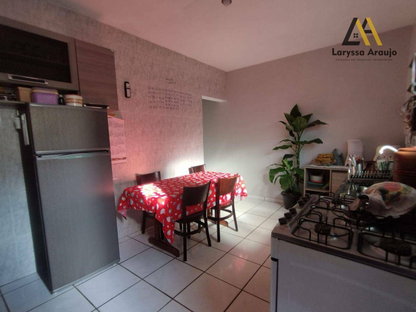 Casa à venda com 3 quartos, 100m² - Foto 13