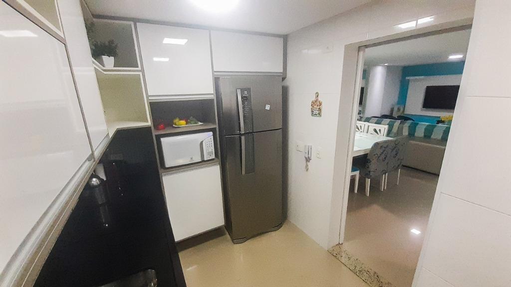 Apartamento à venda com 3 quartos, 114m² - Foto 21