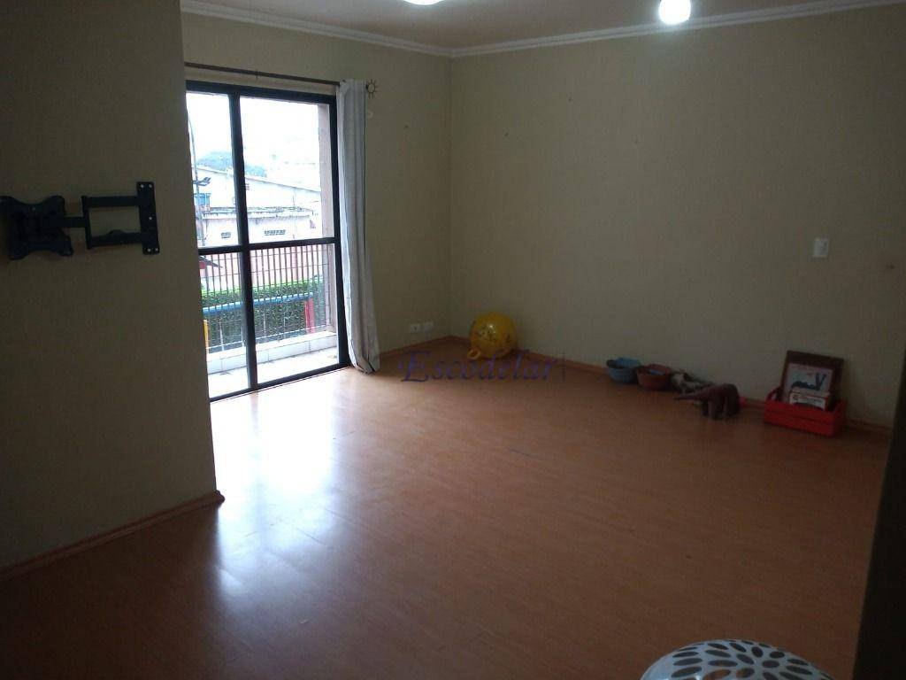 Apartamento à venda com 3 quartos, 67m² - Foto 2