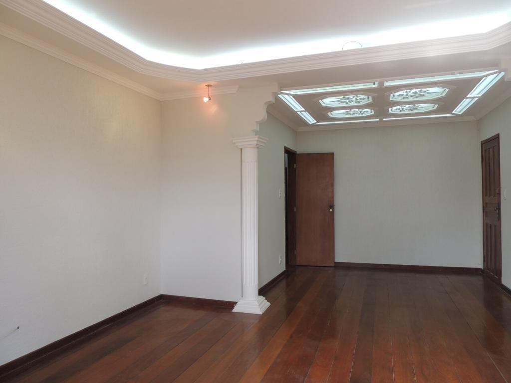 Apartamento à venda com 3 quartos, 181m² - Foto 6