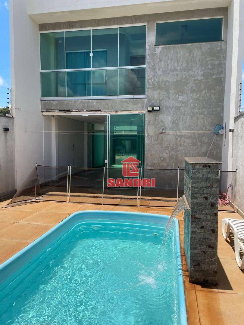 Sobrado à venda com 2 quartos, 115m² - Foto 2