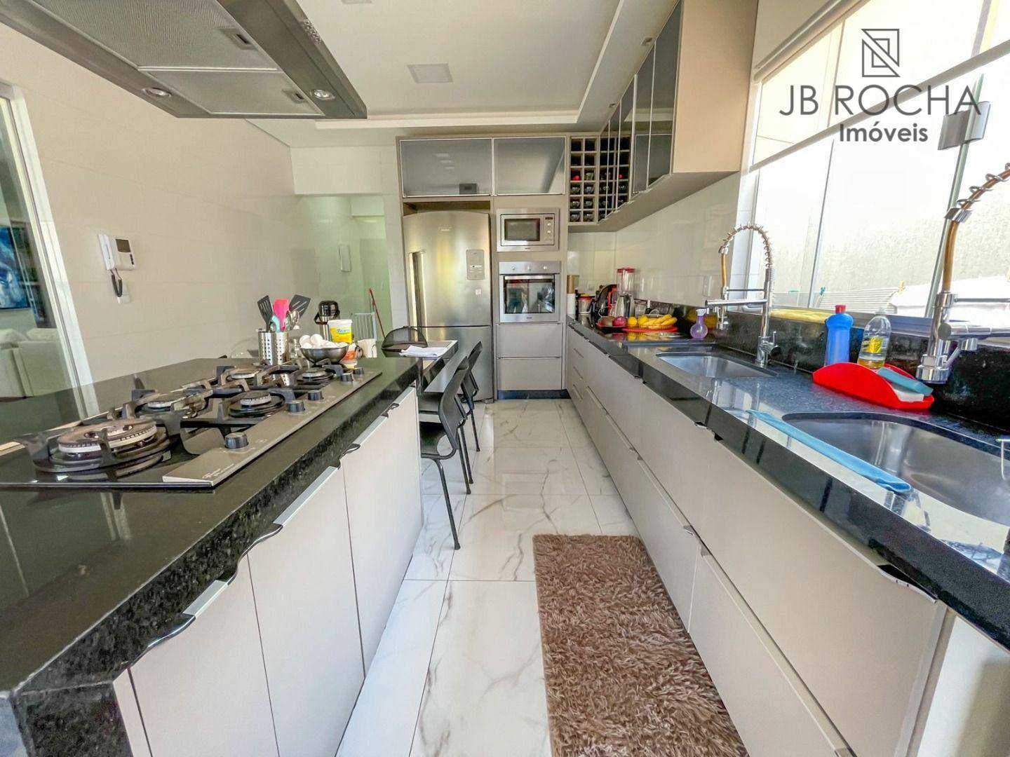 Casa de Condomínio à venda com 4 quartos, 360m² - Foto 37