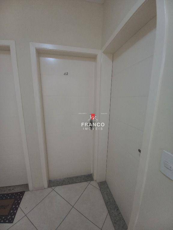 Apartamento para alugar com 3 quartos, 81m² - Foto 11