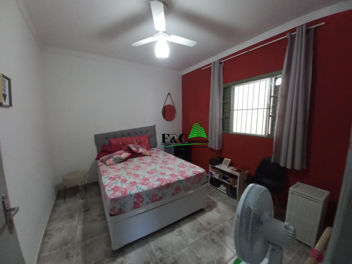 Casa à venda com 3 quartos, 250m² - Foto 6
