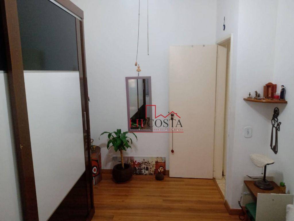 Apartamento à venda com 2 quartos, 70m² - Foto 13