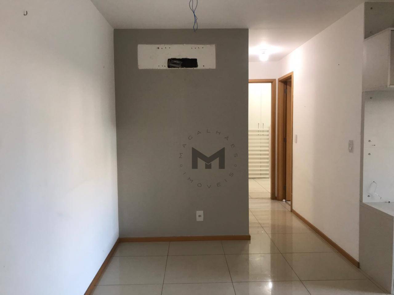 Apartamento à venda com 2 quartos, 80m² - Foto 4