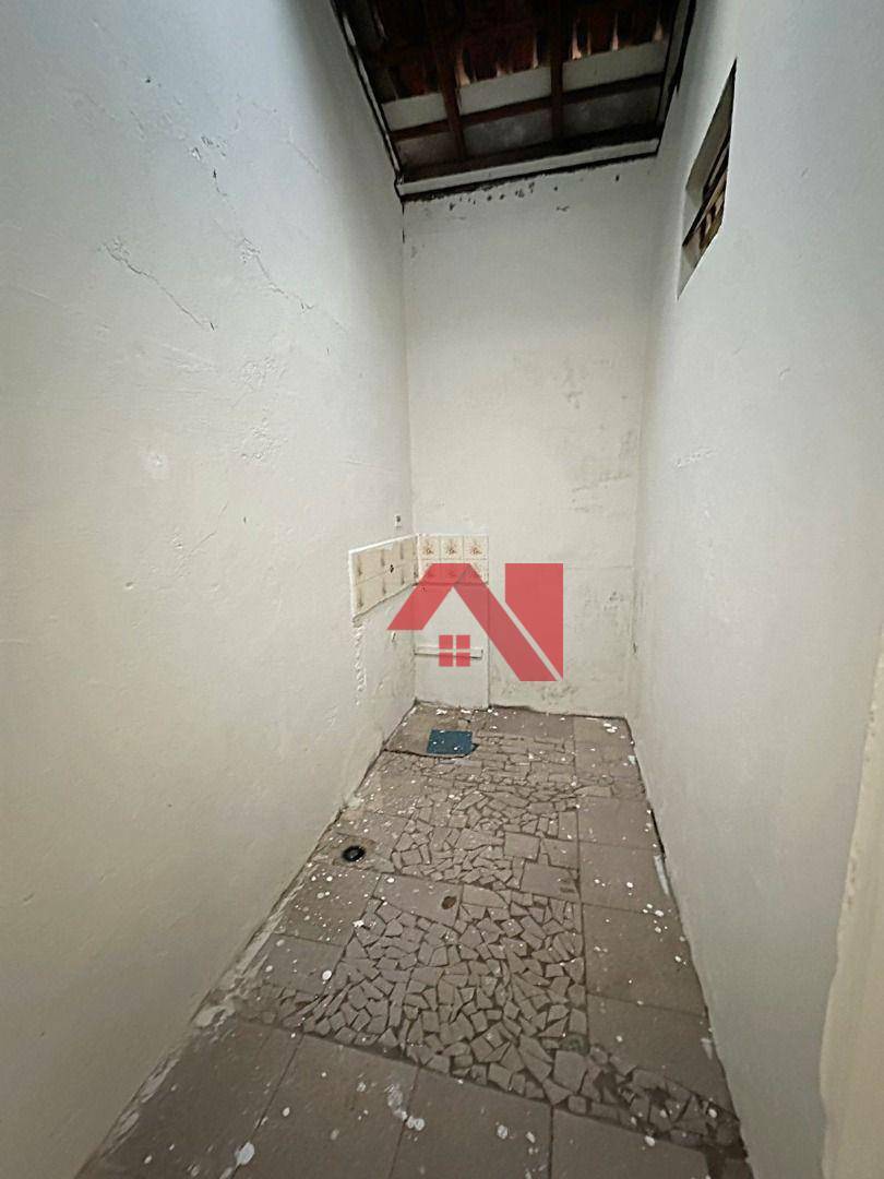 Sobrado à venda com 4 quartos, 198m² - Foto 4