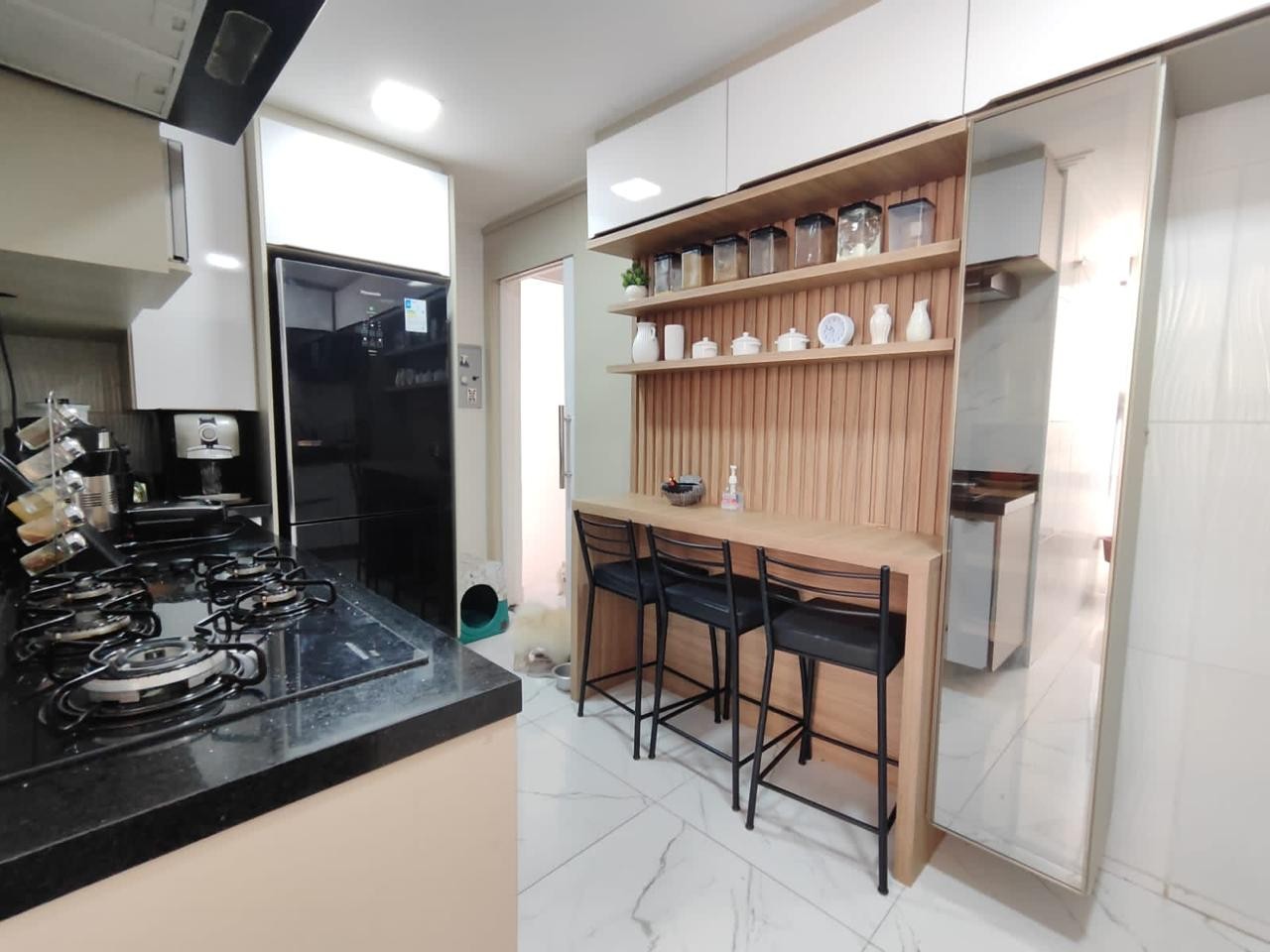 Apartamento à venda com 3 quartos, 94m² - Foto 7