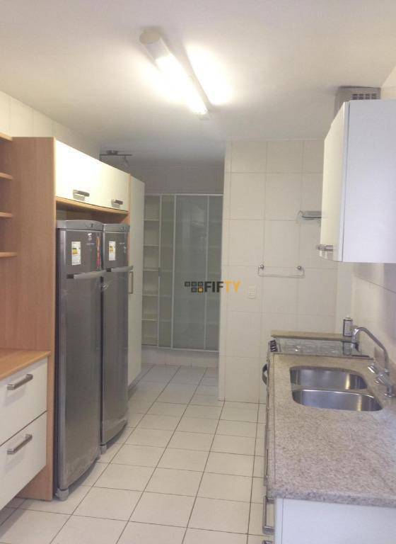 Apartamento para alugar com 3 quartos, 186m² - Foto 6