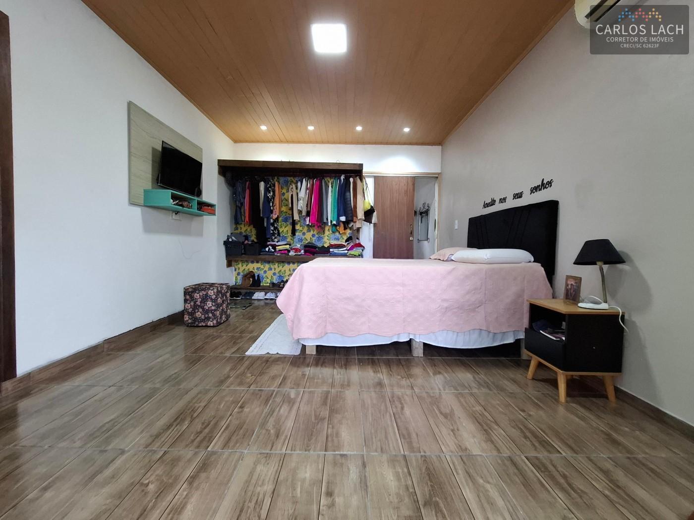Casa à venda com 4 quartos, 640m² - Foto 15
