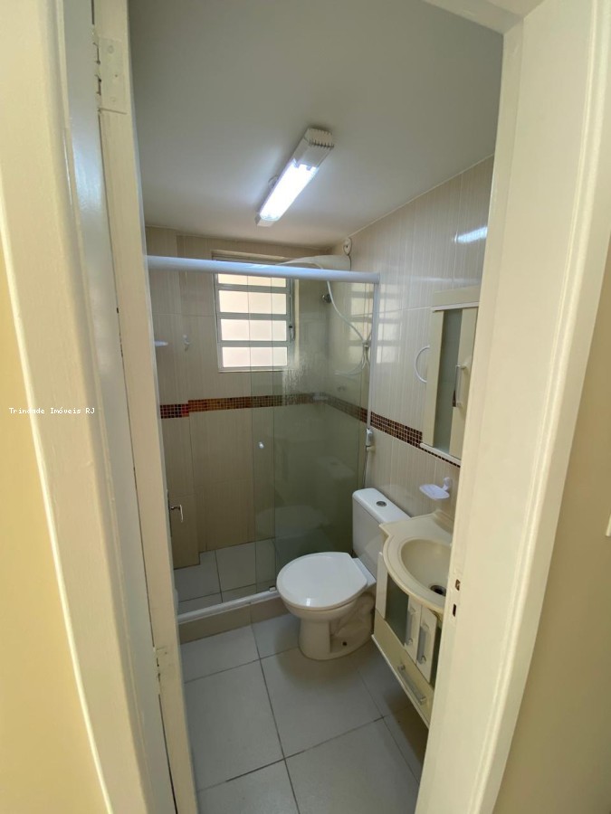 Casa para alugar com 2 quartos, 75m² - Foto 13